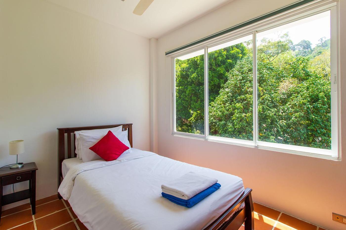 Kamala Hills Serviced Apartments Стая снимка